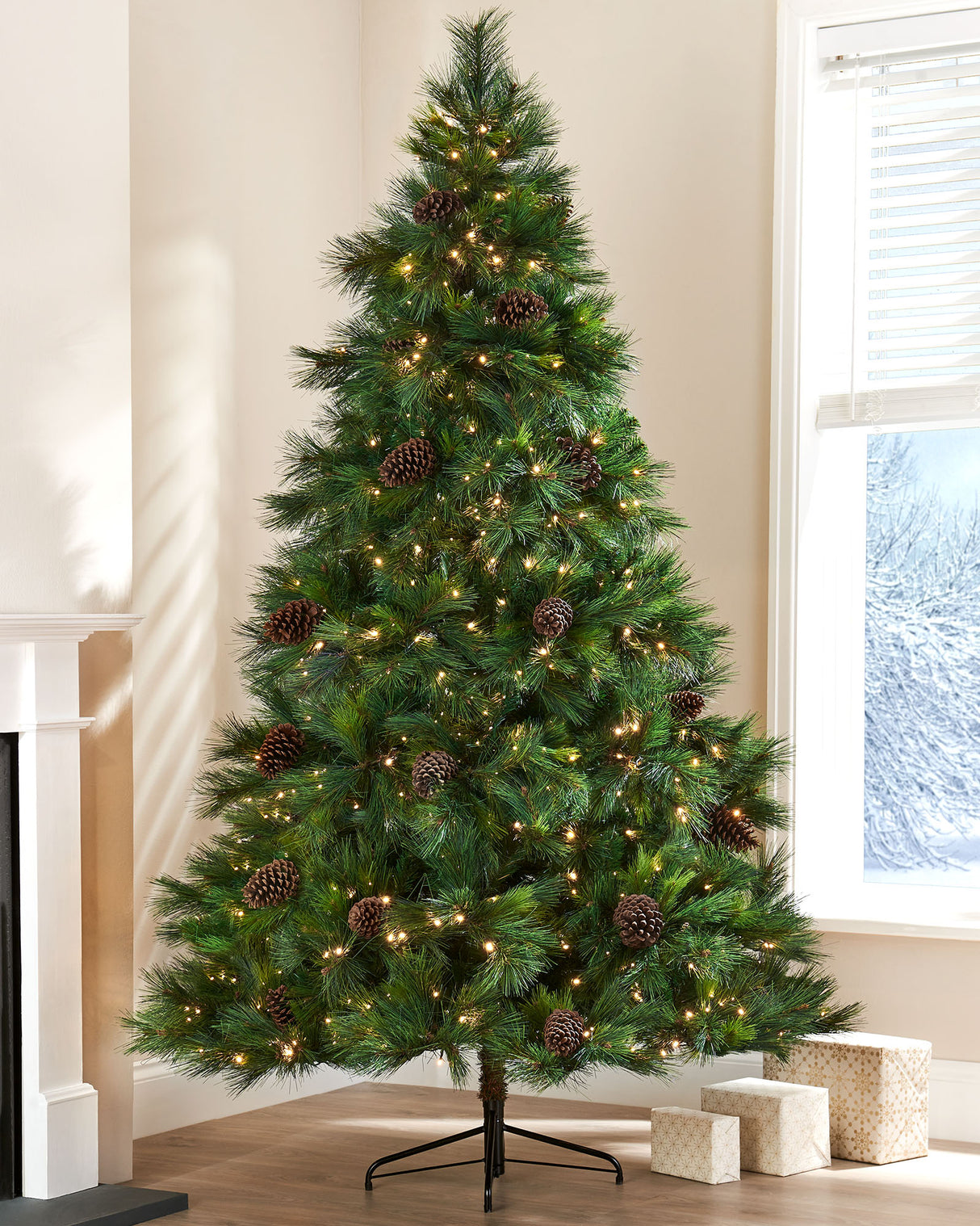 Pre-Lit Portland Spruce Christmas Tree