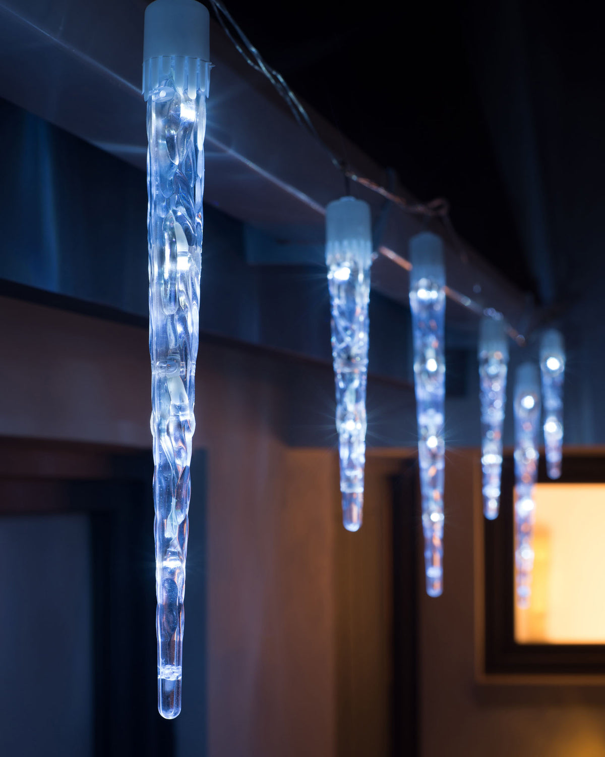 Connectable Icicle LED Christmas Lights, Bright White — We R Christmas